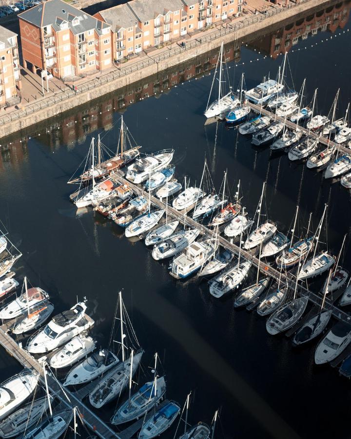 Apartment On The Doorstep Meridian Tower Marina Swansea